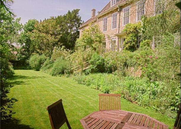 Pretty Gardens