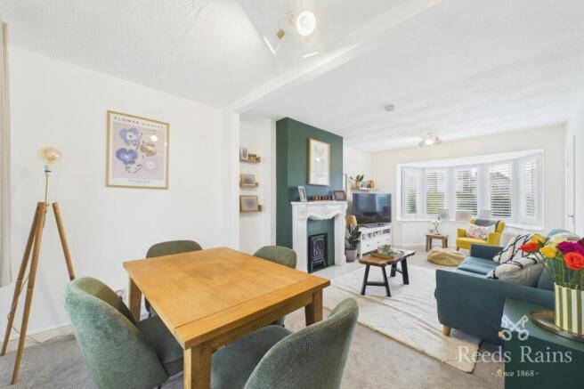 3 bed Semi-Detached for sale Image 6