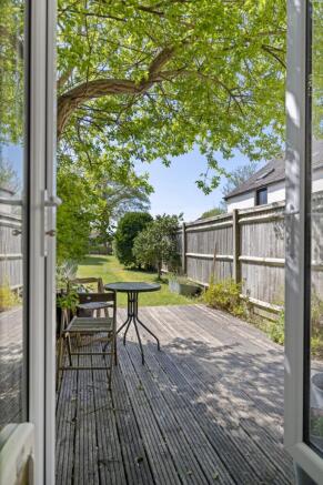 Kitchen to Garden decking