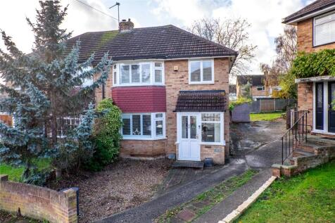 Dashmonden Close, Wainscott, Rochester, Kent, ME2