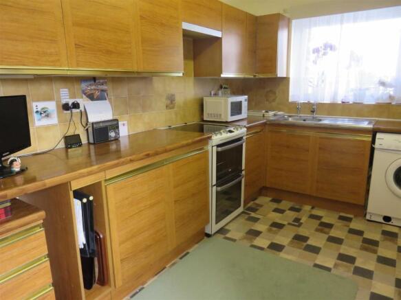 Photo 9