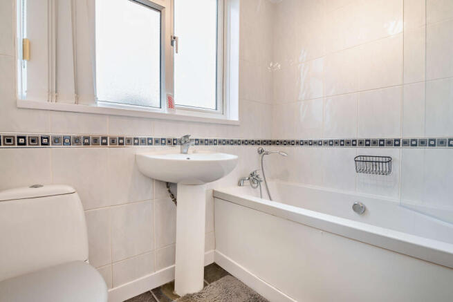 2 bed Terraced for sale Image 10