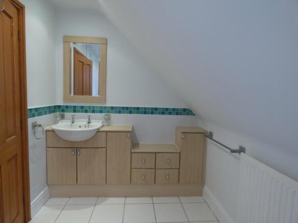 bathroom  (2)