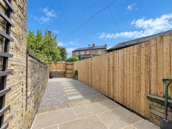2 bed Terraced for sale Image 2
