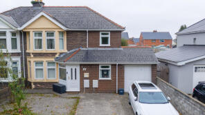 33, Port Road East, Barry CF62 9PY