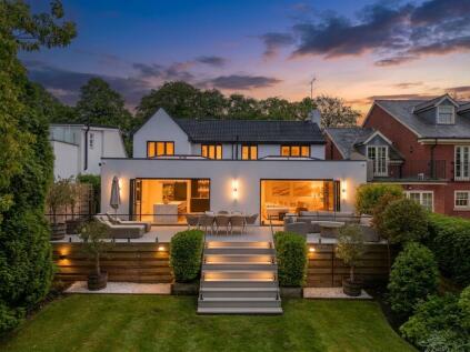 Prescot Road, Aughton, L39