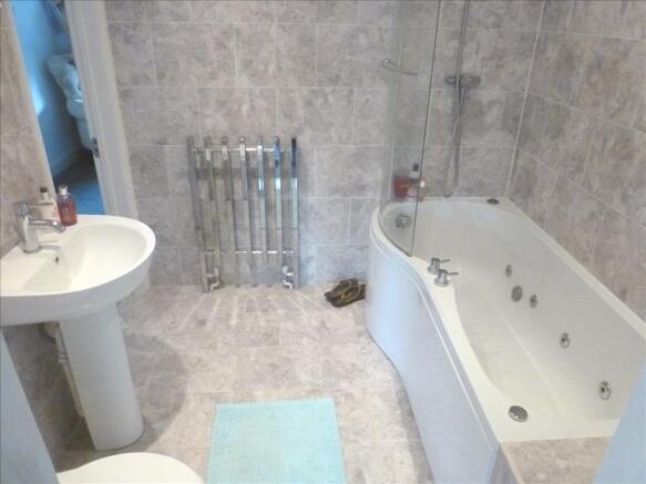 Photo 11