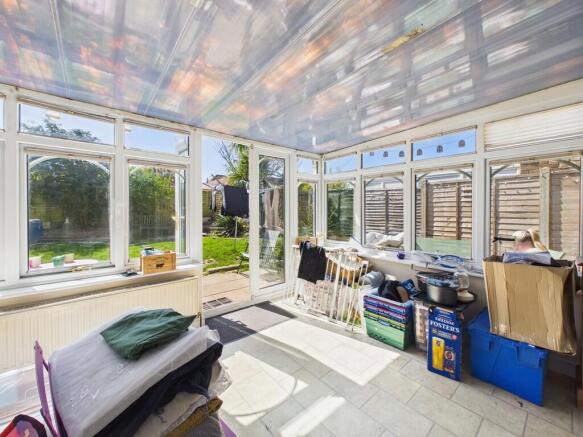 CAM04938G0-PR0493...