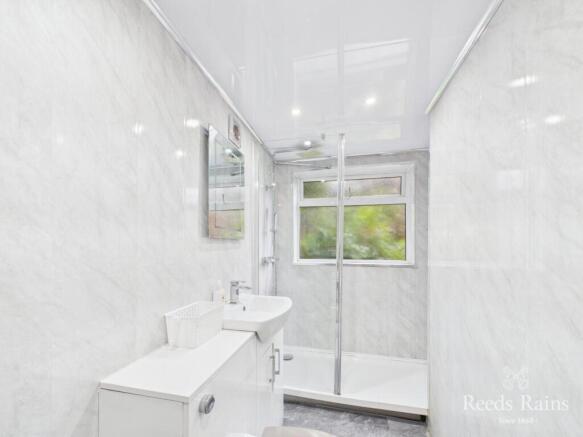 4 bed Terraced for sale Image 3