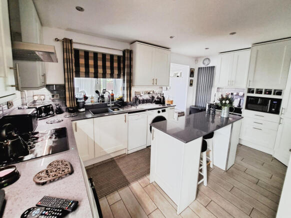 Kitchen 1
