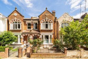 Flat First Floor, 70, Silver Crescent, Chiswick, London W4 5SE