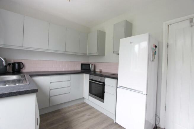 7.Kitchen.JPG