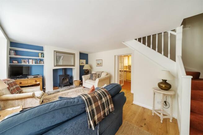 Sitting room 4