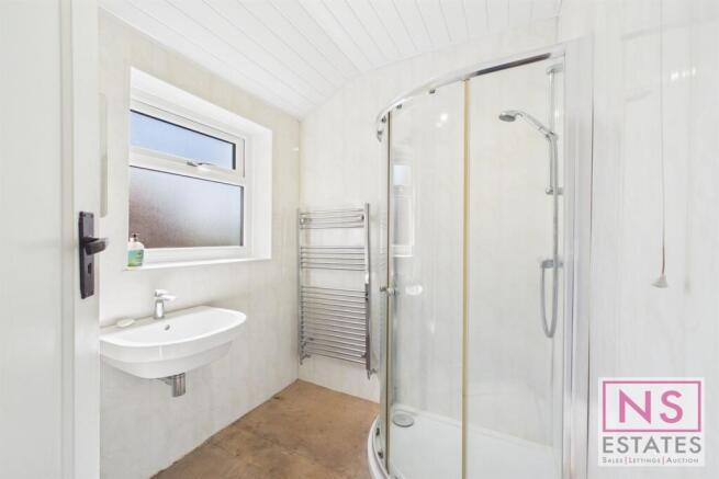 3 bed Semi-Detached for sale Image 4