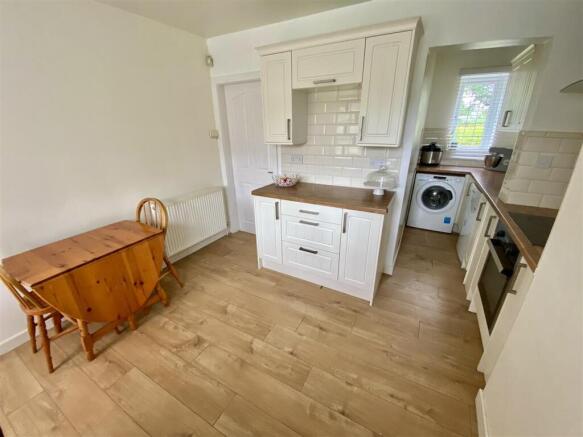 Granny Lane, Mirfield photo 4