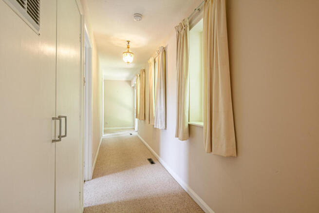 3 bed Bungalow for sale Image 8