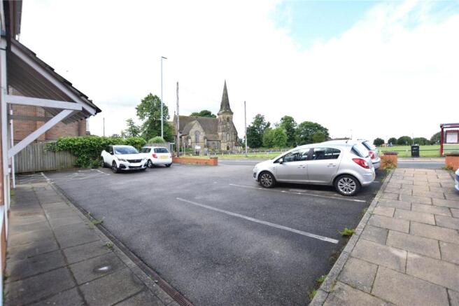 2 bed Apartment for sale Image 10