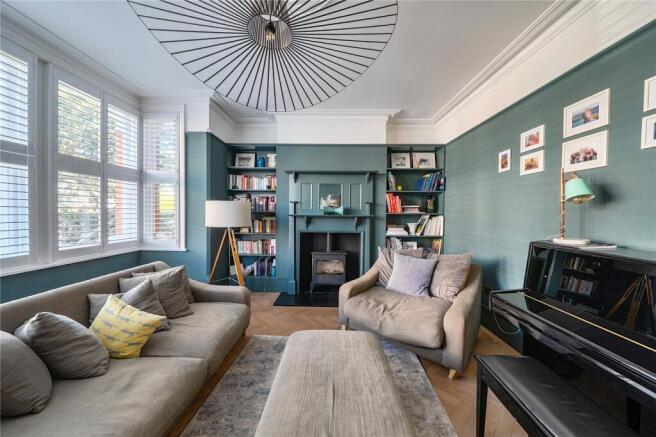 Cranbourne Road, London, N10 photo 3