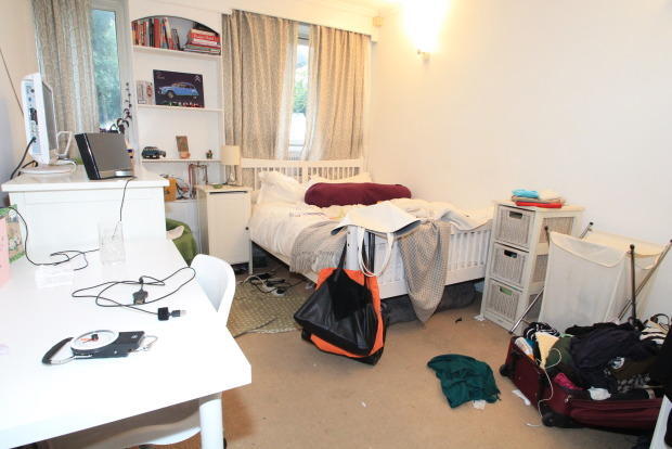 Very Spacious Double Bedroom