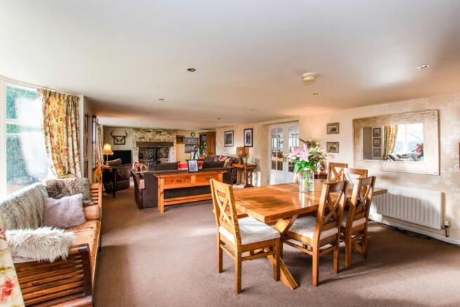 Dining/Family