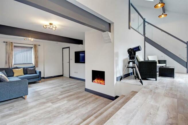 015 open plan living.jpg