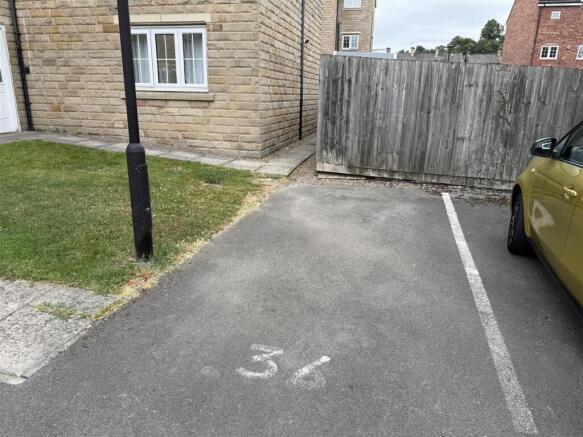 2 bed Flat for sale Image 9