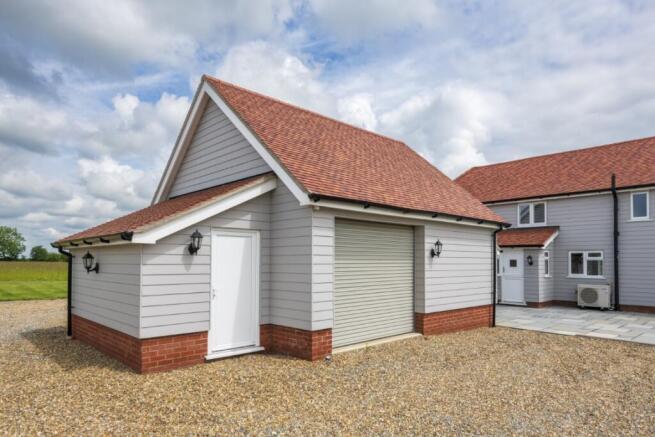 2  Medium  T202509241445.jpg