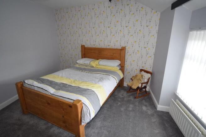 BEDROOM 2
