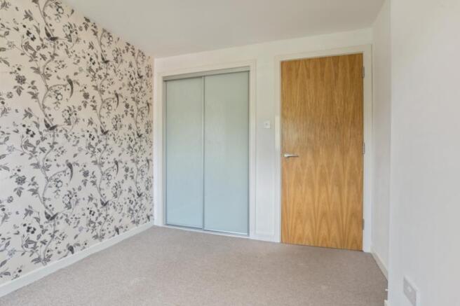 Bedroom 2 (2)