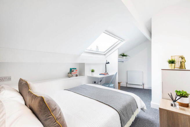 6 bed House to rent Image 9