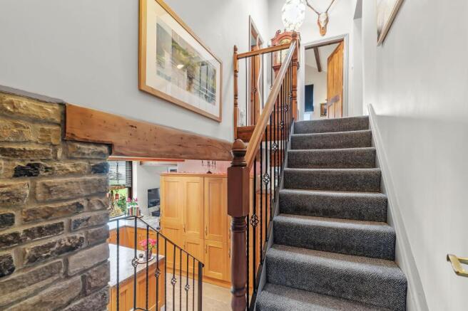 4 bed Detached for sale Image 7