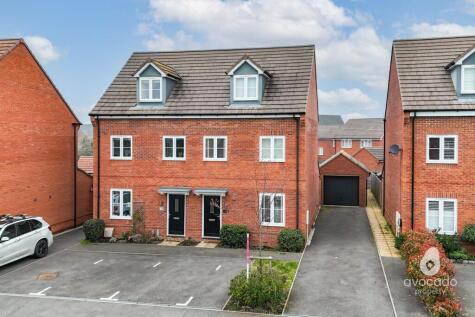 Westall Street, Shinfield Meadows, RG2