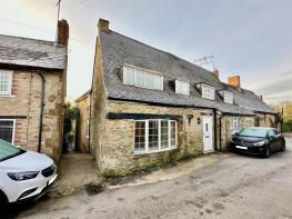 The Old Thatch, Hollow Road, Lower Tadmarton OX15 5SS