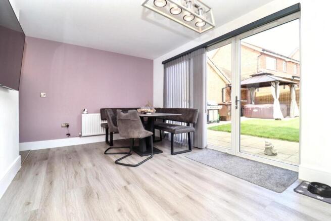 4 bed Detached for sale Image 5