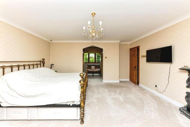 Bed 1 photo 2