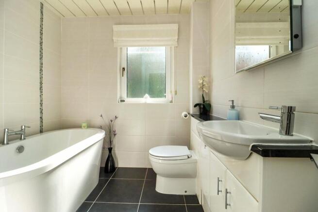 Bathroom/Wc