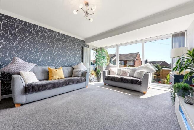 2 bed Semi-Detached Bungalow for sale Image 10
