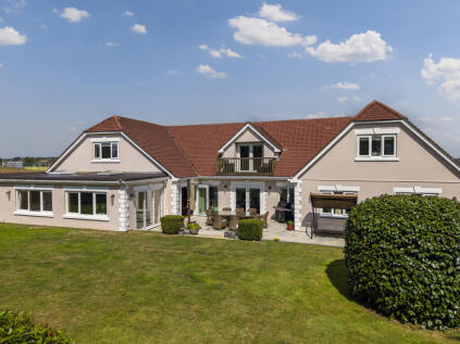 Substantial contemporary residence offering exceptional privacy & lifestyle, Truro