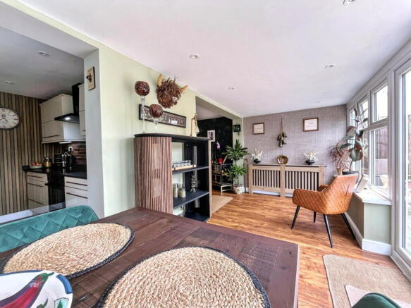 2 bed Semi-Detached Bungalow for sale Image 5