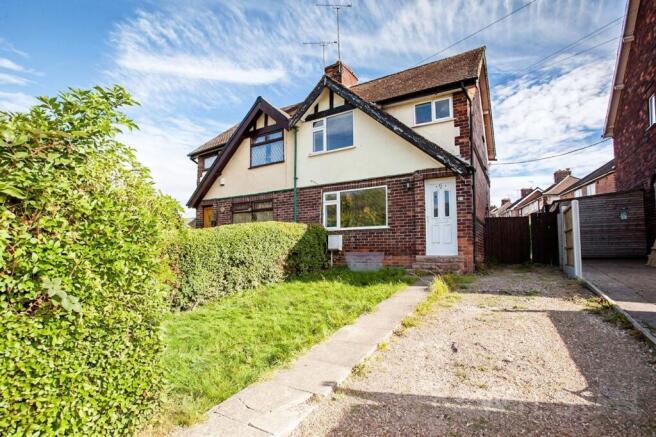 3-bed semi-detached on Woodhouse Lane, Bolsover, S44, £140,000