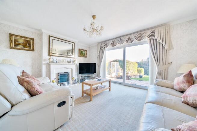 Hilborough Way, Farnborough Vilage photo 3