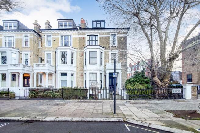 Flat E, 104 Sutherland Avenue, London W9 2QR
