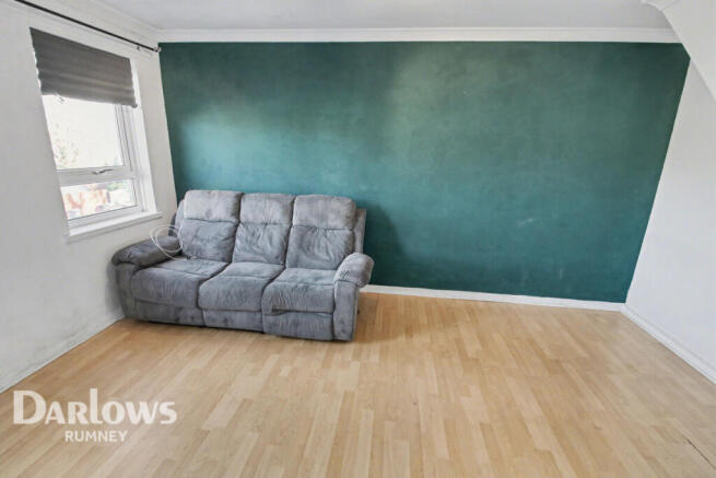 Redwood Close, Cardiff photo 4