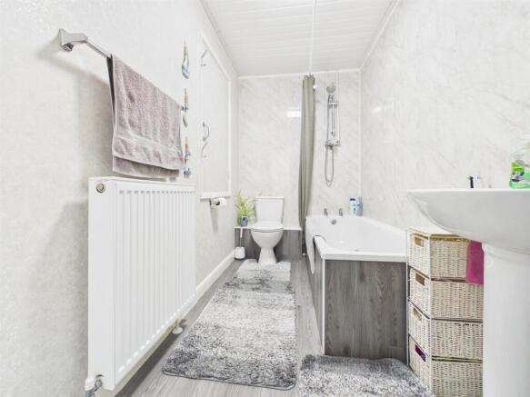 2 bed Semi-Detached for sale Image 8