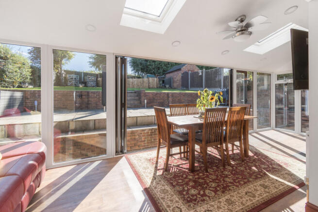 4 bed Detached for sale Image 11