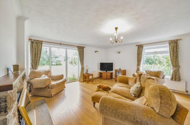 Bishopdyke Road, Cawood, Selby photo 4