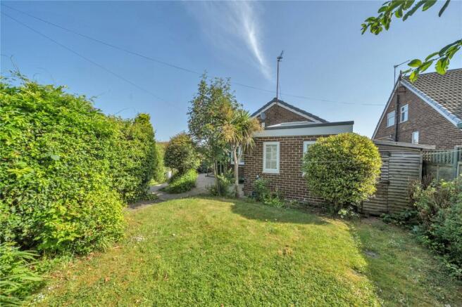 2 bed Detached Bungalow for sale Image 8