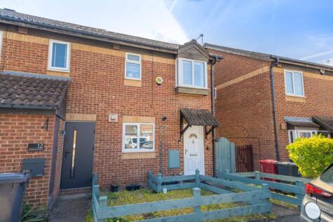 Gladstone Way, Cippenham, SL1