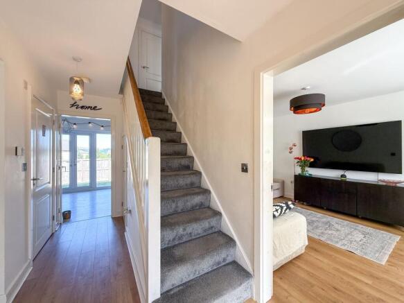 4 bed Detached for sale Image 10