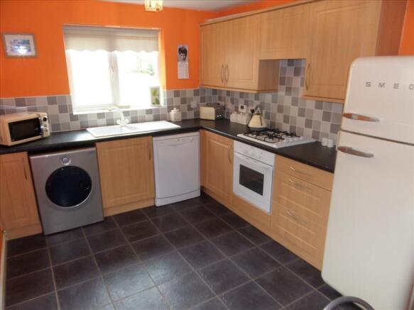 KITCHEN/BREAKFAST ROOM